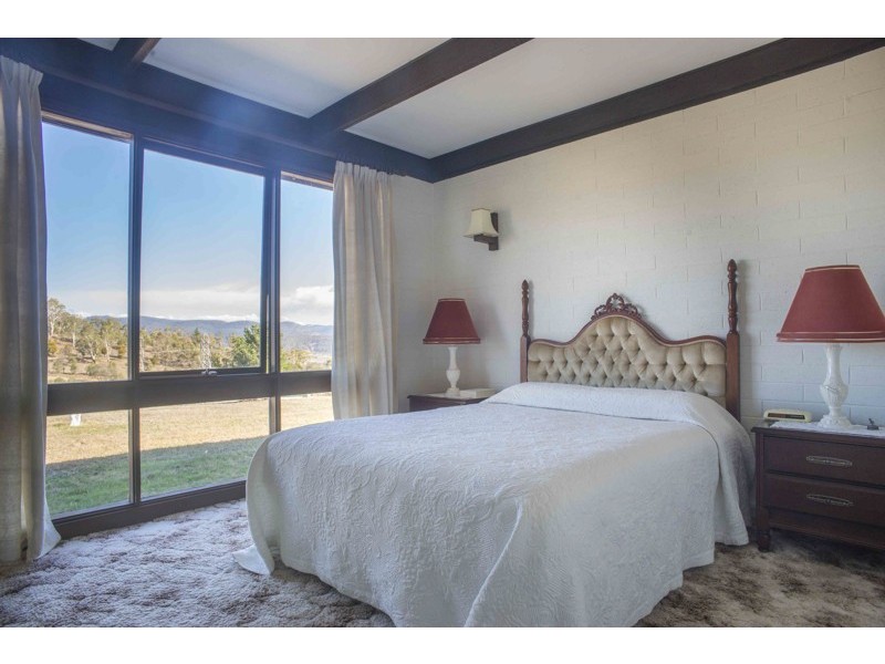 66 Saddle Road, New Norfolk TAS 7140