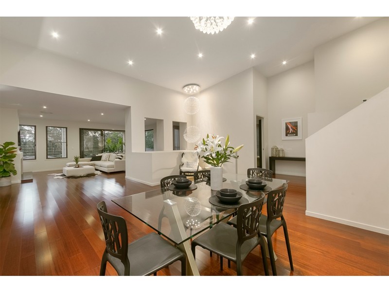 49 Ruth Miller Cl, Fig Tree Pocket QLD 4069