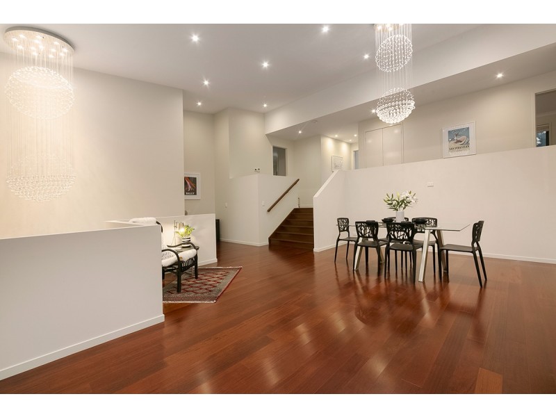 49 Ruth Miller Cl, Fig Tree Pocket QLD 4069