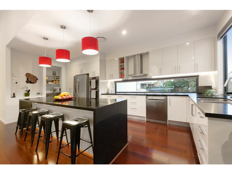 49 Ruth Miller Cl, Fig Tree Pocket QLD 4069