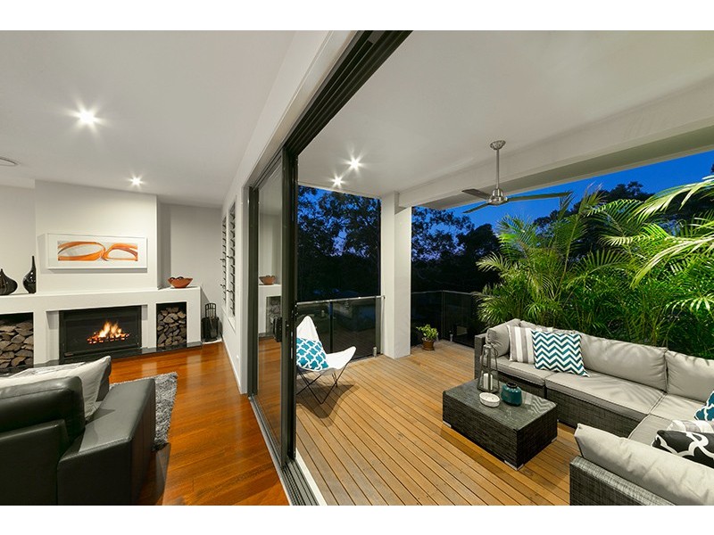 49 Ruth Miller Cl, Fig Tree Pocket QLD 4069