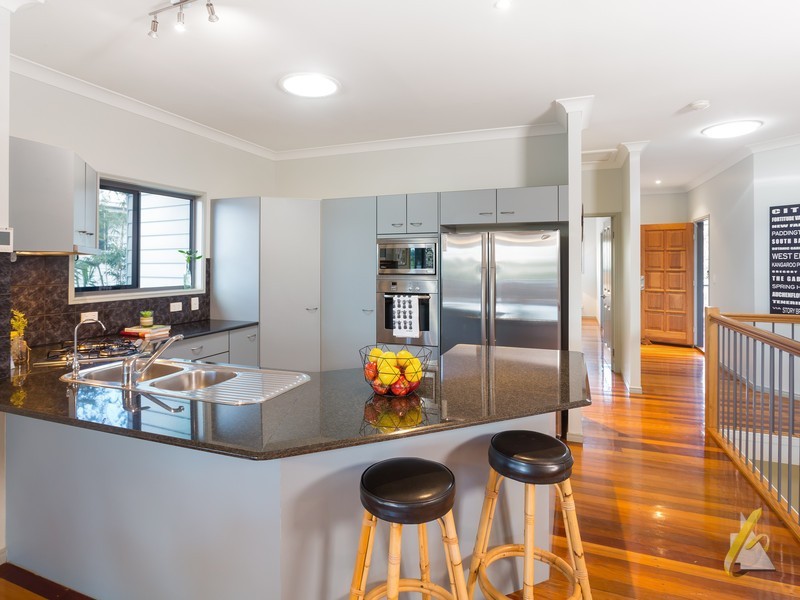 124 Central Avenue, Sherwood QLD 4075