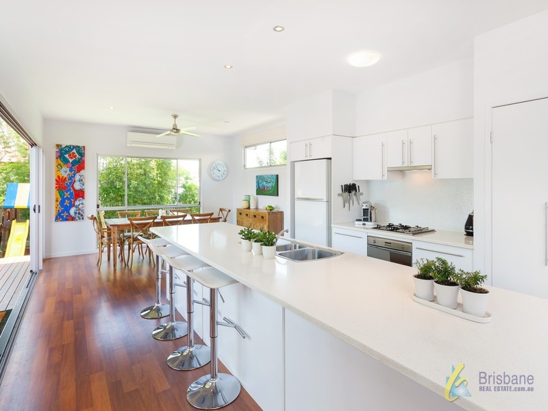 12 Tweedale Street, Graceville QLD 4075