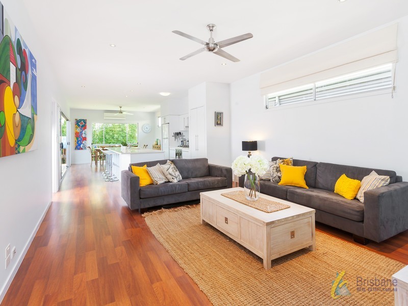 12 Tweedale Street, Graceville QLD 4075