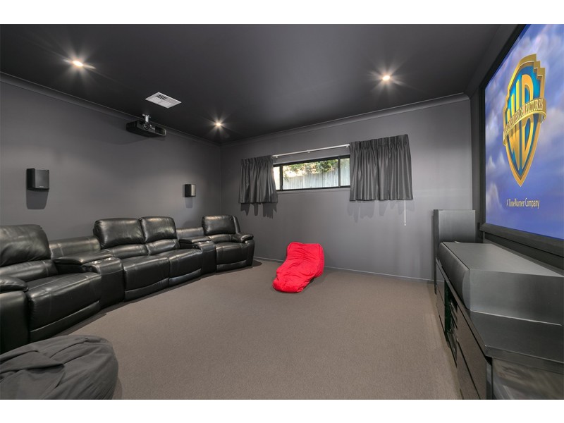 19 Oconnell Cl, Bellbowrie QLD 4070