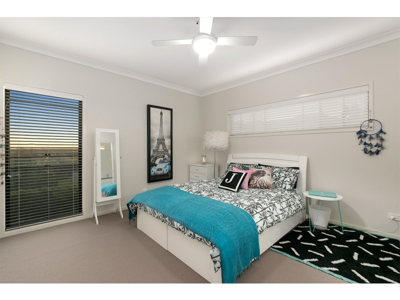 19 Oconnell Cl, Bellbowrie QLD 4070