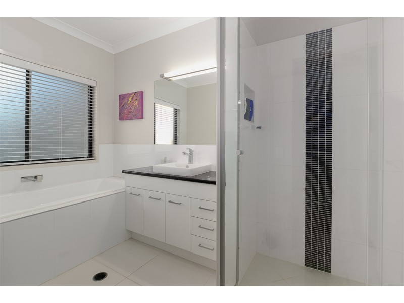 19 Oconnell Cl, Bellbowrie QLD 4070