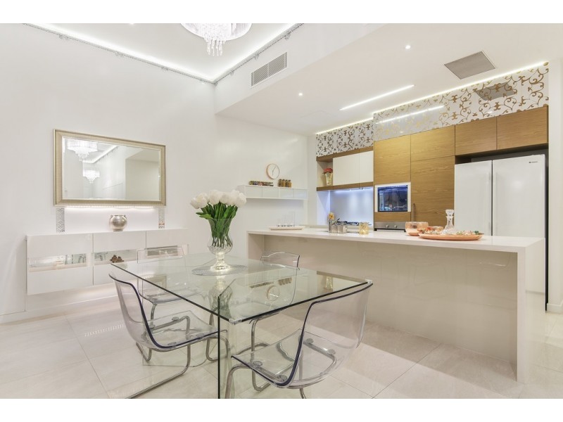 2403/1 Marina Promenade, Paradise Point QLD 4216