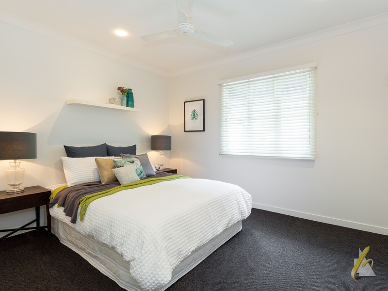 256 Verney Road East, Graceville QLD 4075