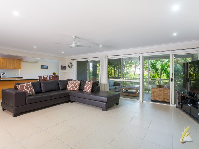 33 TIMBARRA CR, Jindalee QLD 4074