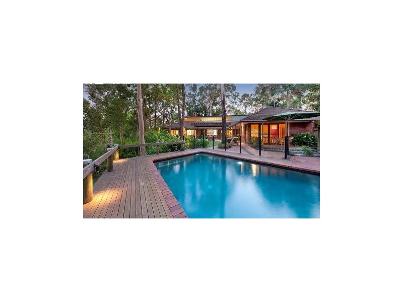 45 Elwood Street, Kenmore QLD 4069