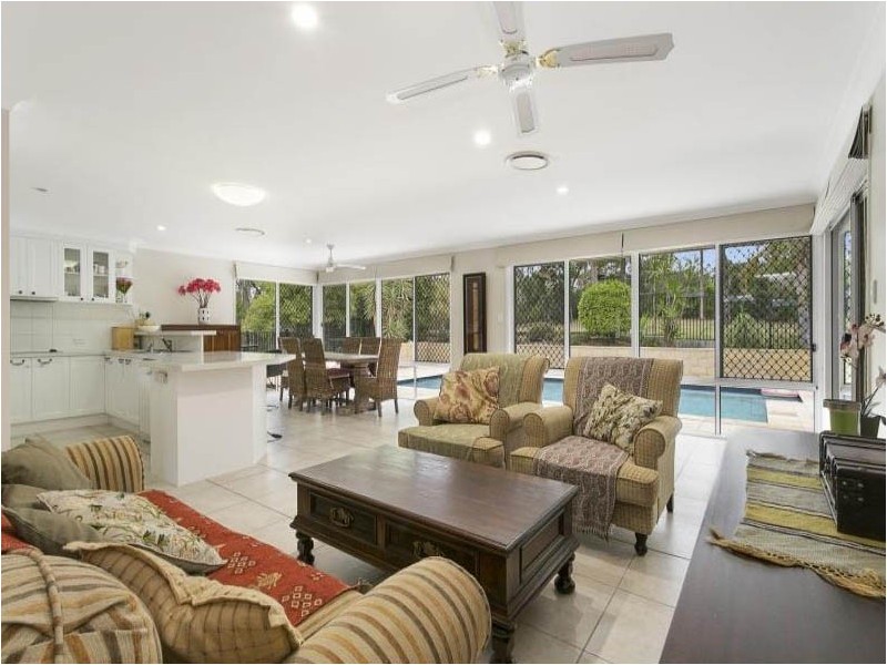 48 Emma Holt Court, Mount Crosby QLD 4306