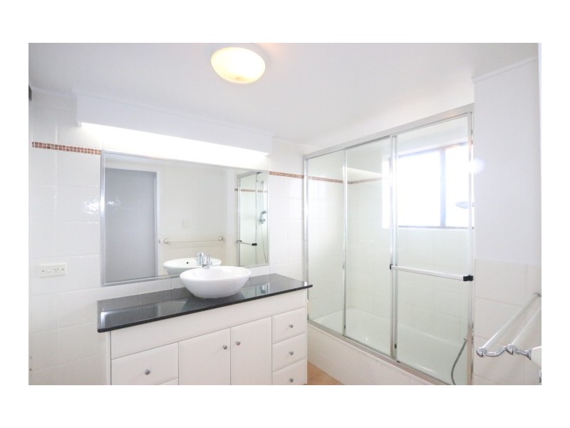 30/72 Sandford Street, St Lucia QLD 4067