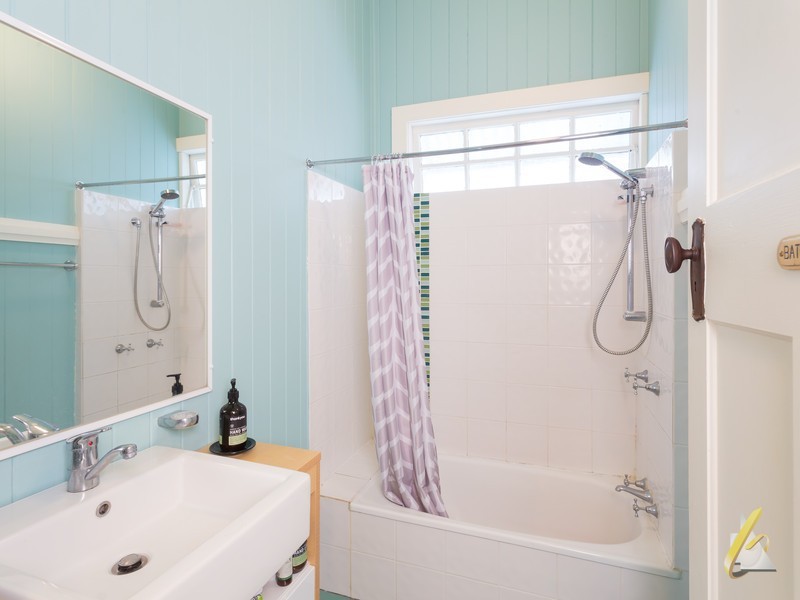 58 Coopers Camp Road, Bardon QLD 4065