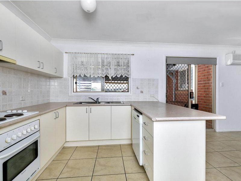 3 Paterson Place, Redbank Plains QLD 4301