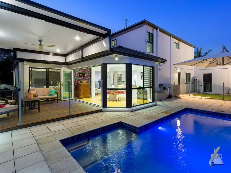 24 Blackbutt Pl, Brookfield QLD 4069