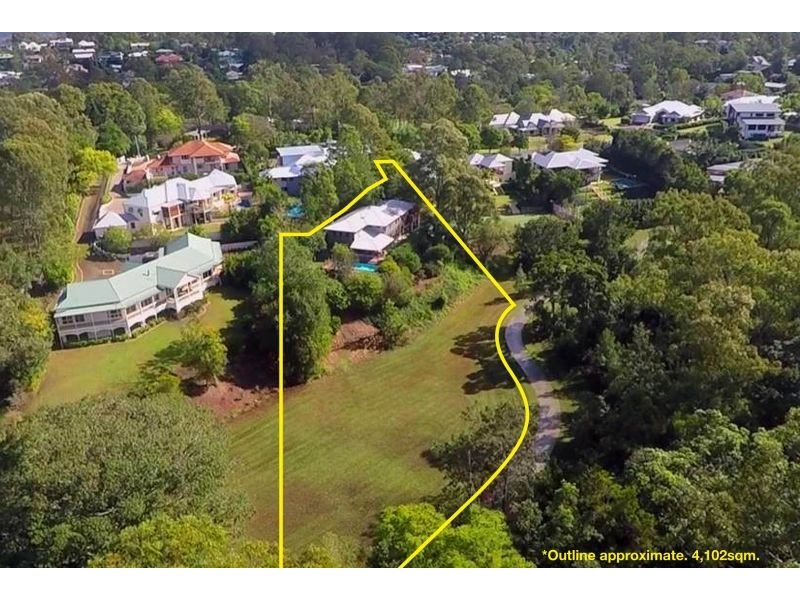 95 Tristania Road, Chapel Hill QLD 4069