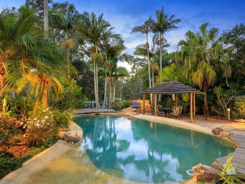 72 Riversleigh Road, Bellbowrie QLD 4070