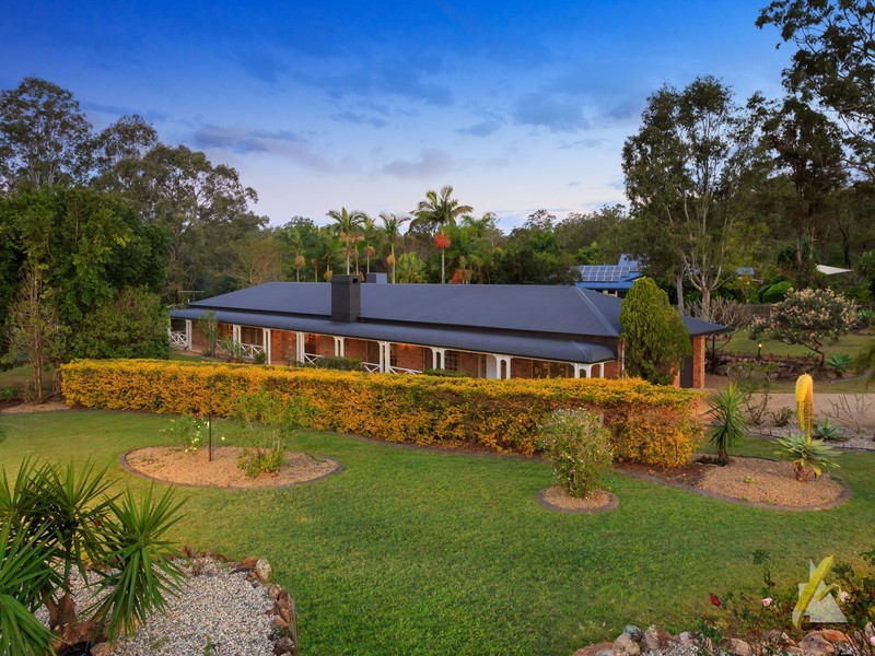 72 Riversleigh Road, Bellbowrie QLD 4070