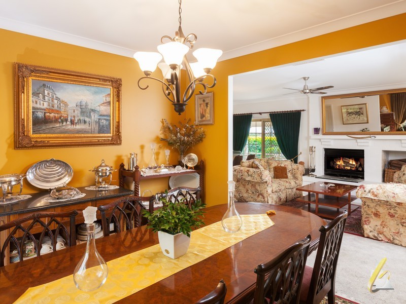 72 Riversleigh Road, Bellbowrie QLD 4070