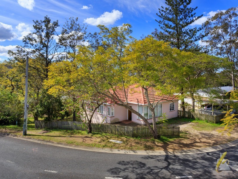 136 Jesmond Road, Indooroopilly QLD 4068