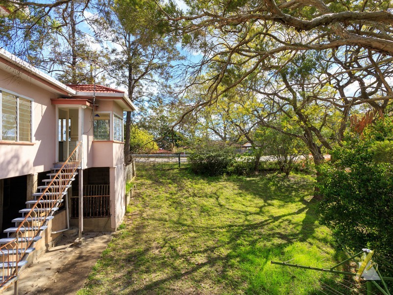 136 Jesmond Road, Indooroopilly QLD 4068