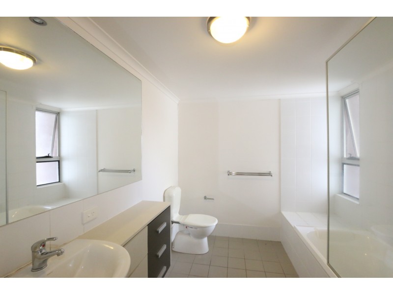 39/8-14 Belgrave Road, Indooroopilly QLD 4068