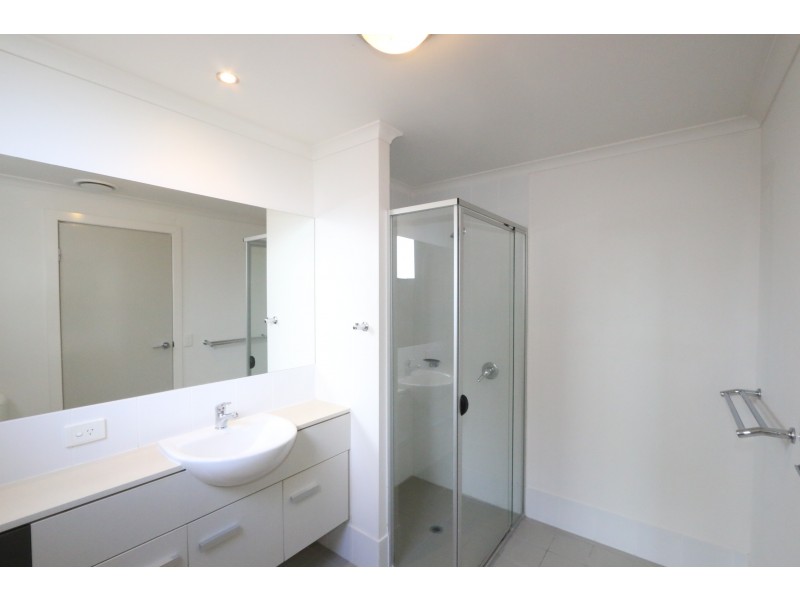 39/8-14 Belgrave Road, Indooroopilly QLD 4068