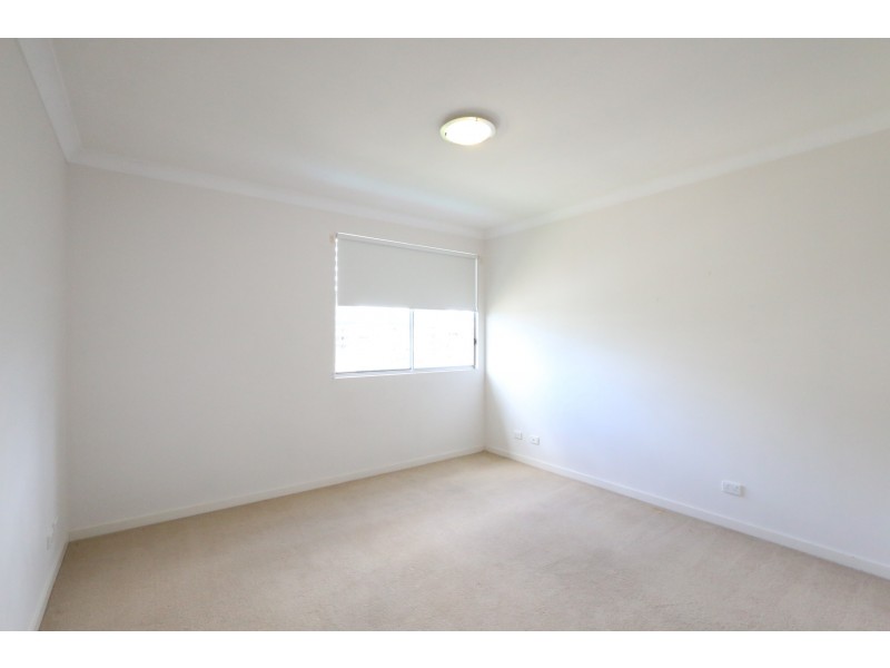 39/8-14 Belgrave Road, Indooroopilly QLD 4068