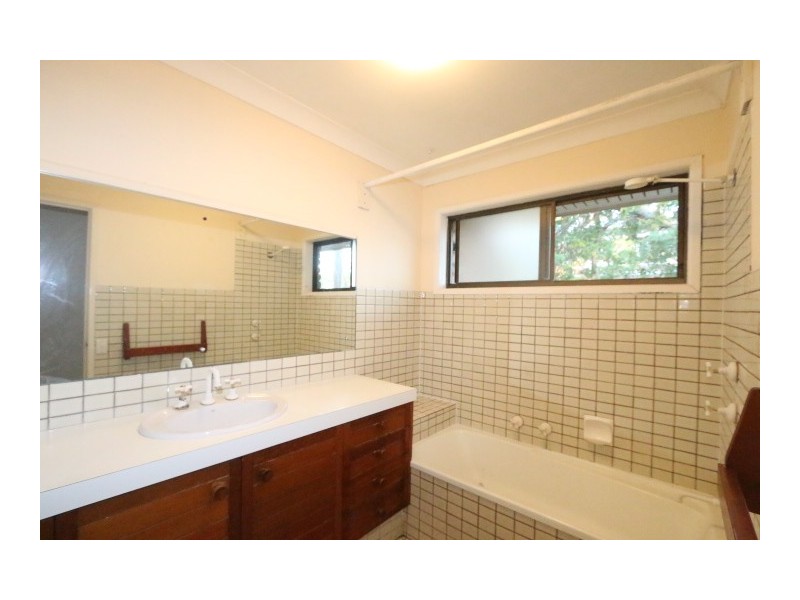 2 Nankin Street, Fig Tree Pocket QLD 4069