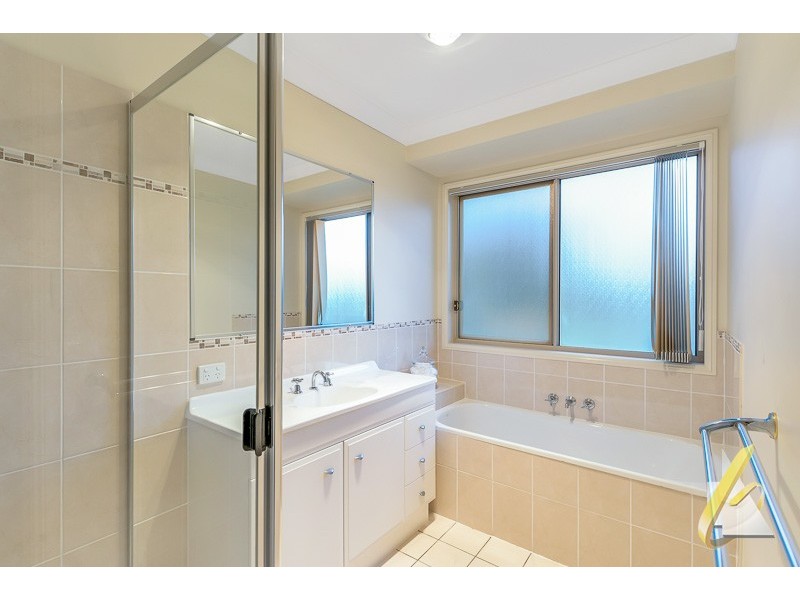 54 Glencoe Place, Thagoona QLD 4306