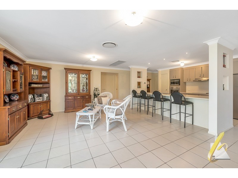 54 Glencoe Place, Thagoona QLD 4306