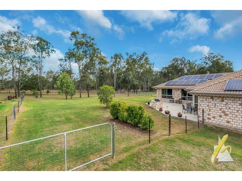 54 Glencoe Place, Thagoona QLD 4306
