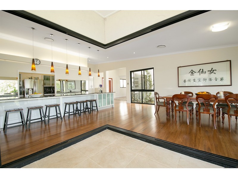 46 Scenic Rd, Kenmore QLD 4069