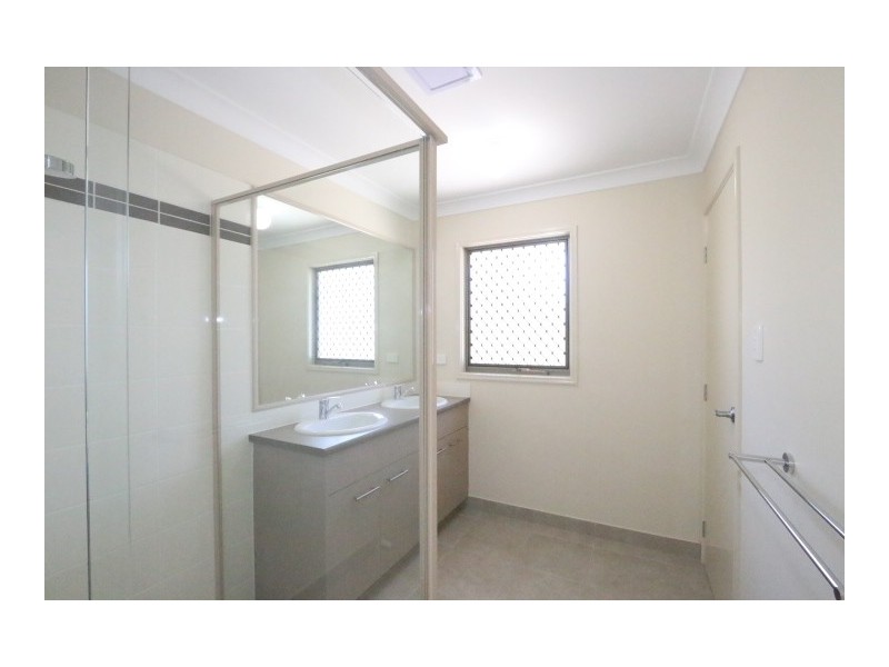 43A Cedarleigh Road, Chapel Hill QLD 4069