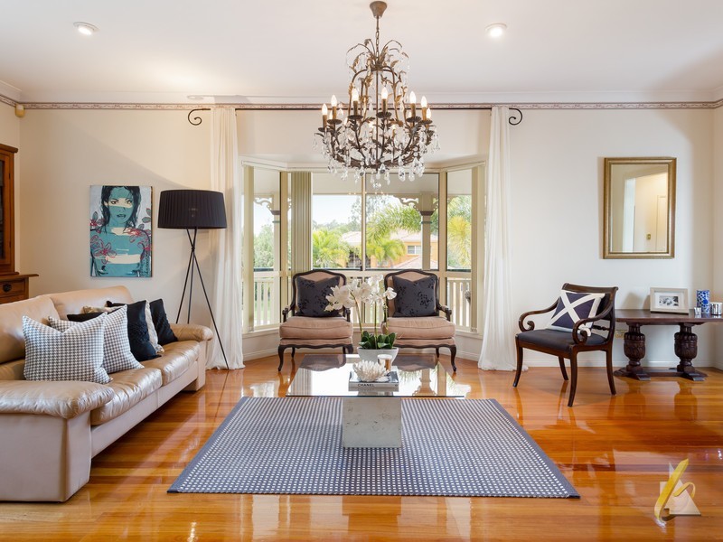 20 McConnell Crescent, Brookfield QLD 4069