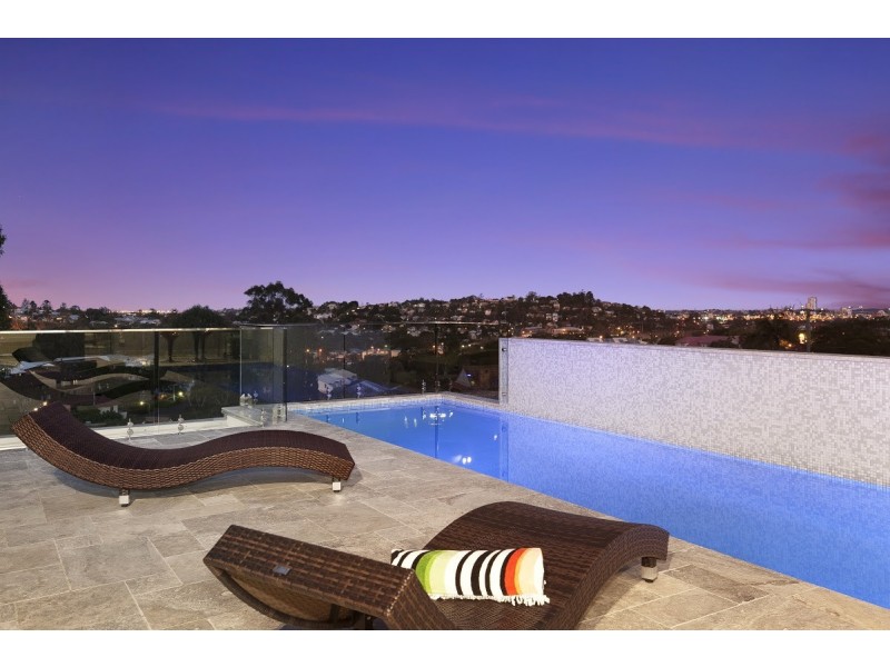 73 Huxley Ave, Alderley QLD 4051