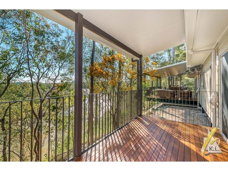 14 Sovereign Strait, Karalee QLD 4306
