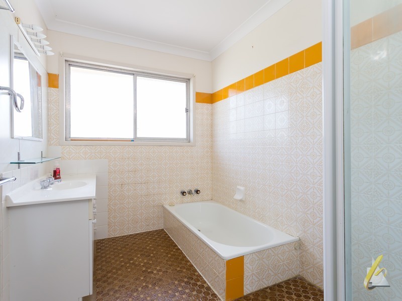 20 Seng Street, Graceville QLD 4075