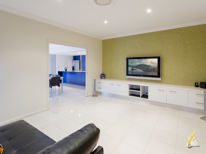 132 Copeland Dr, North Lakes QLD 4509