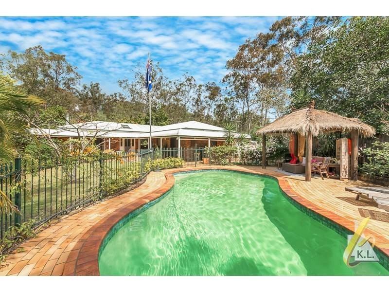 15 Eurambeen Close, Karana Downs QLD 4306