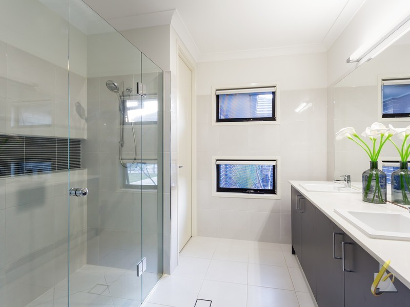 740 Jesmond Road, Fig Tree Pocket QLD 4069