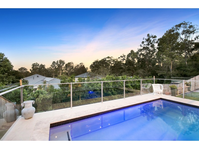 34 Ruth Miller Cl, Fig Tree Pocket QLD 4069