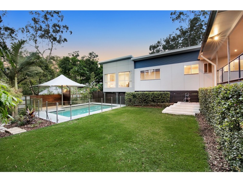 12 Swindon Cl, Fig Tree Pocket QLD 4069