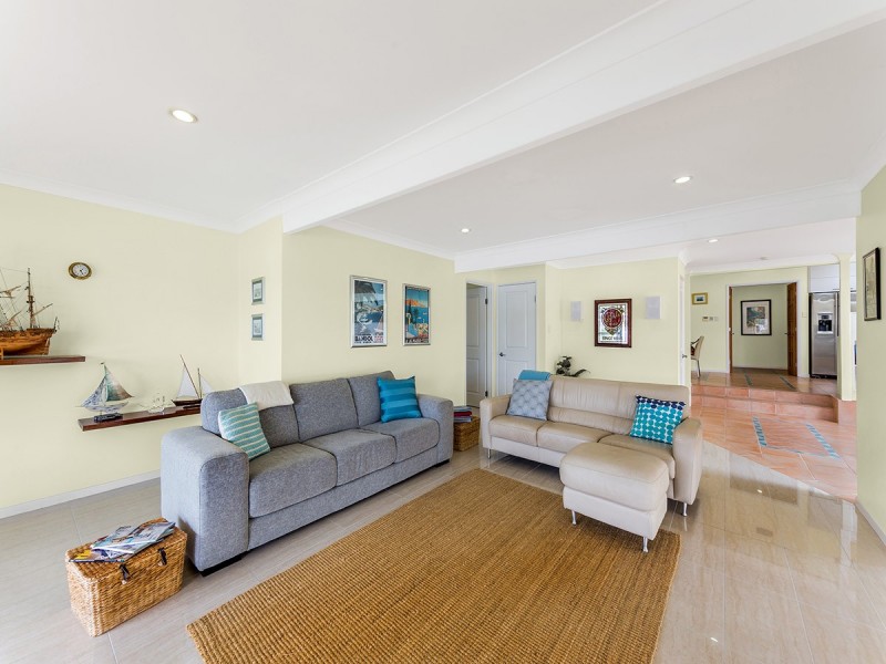 31 Baikal Place, Westlake QLD 4074