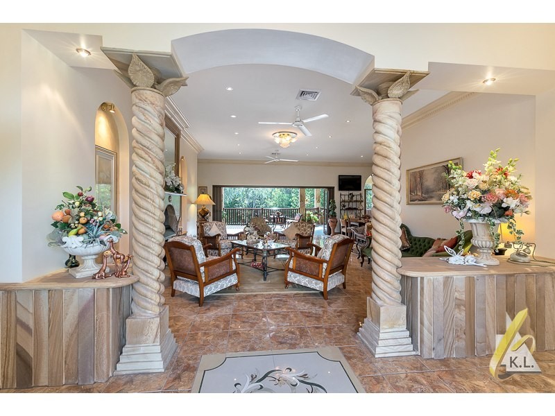 4 / 99 Junction Road, Karalee QLD 4306