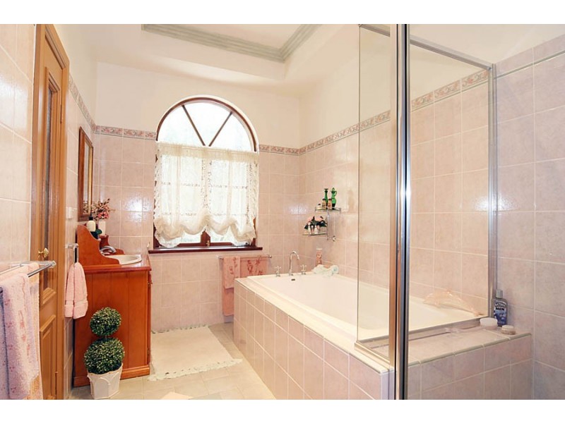 4 / 99 Junction Road, Karalee QLD 4306