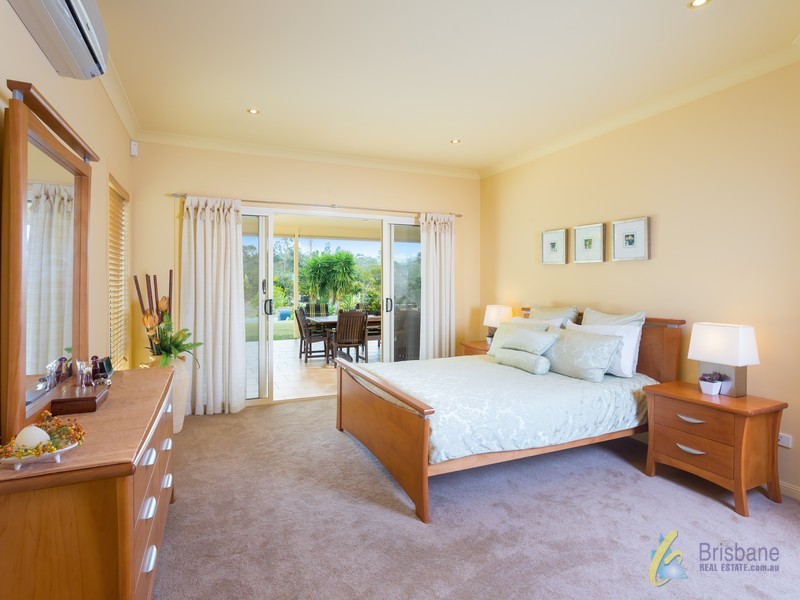 6 Castlereagh Pl, Anstead QLD 4070