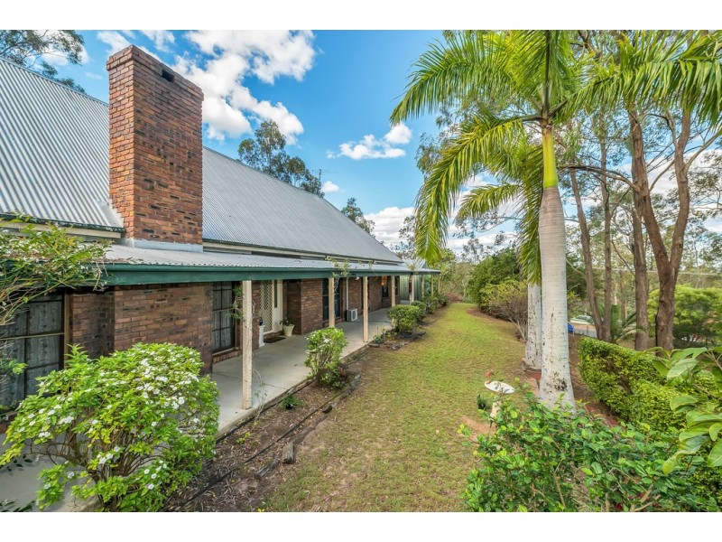 17 Glen Ruther Court, Mount Crosby QLD 4306