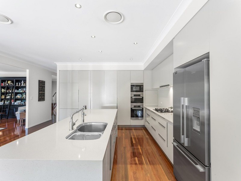 95 Wendouree Crescent, Westlake QLD 4074